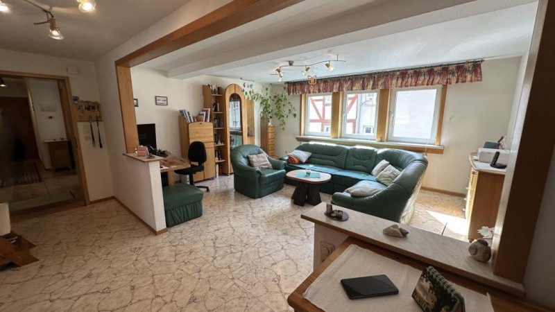 Blick in Wohnzimmer W2 OG